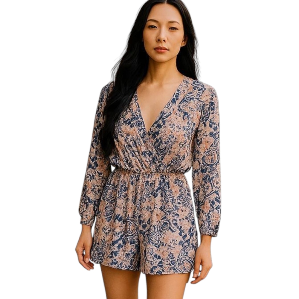 Bethany Mota v neck long sleeve printed romper small/petite